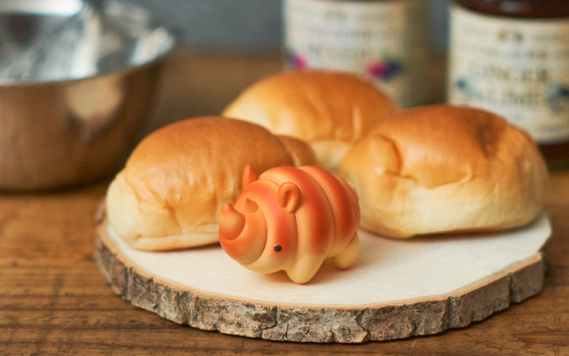 Animal Bakery Minifigure: Series 2 - Lucky Desk Buddy